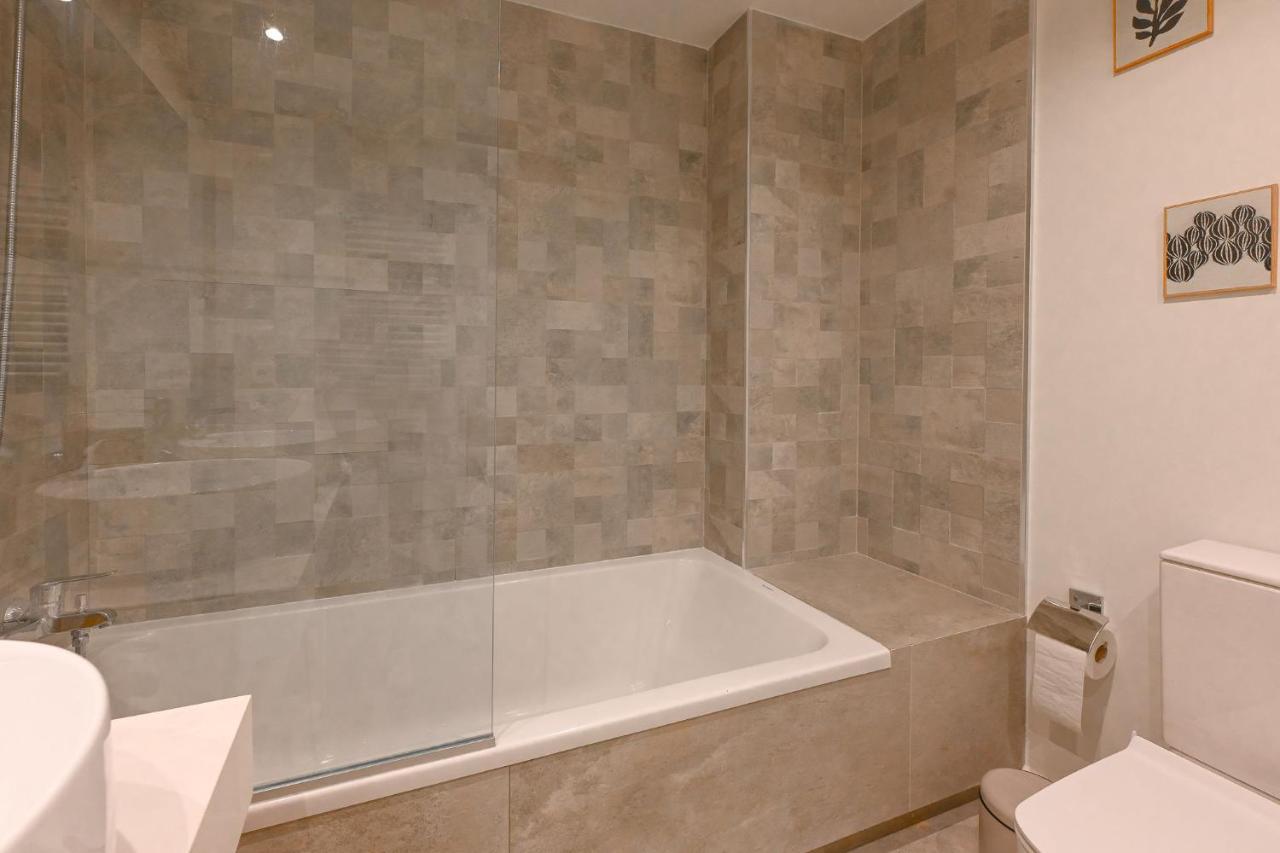 Seashell Infinity Luxury Apartment Estepona Eksteriør billede